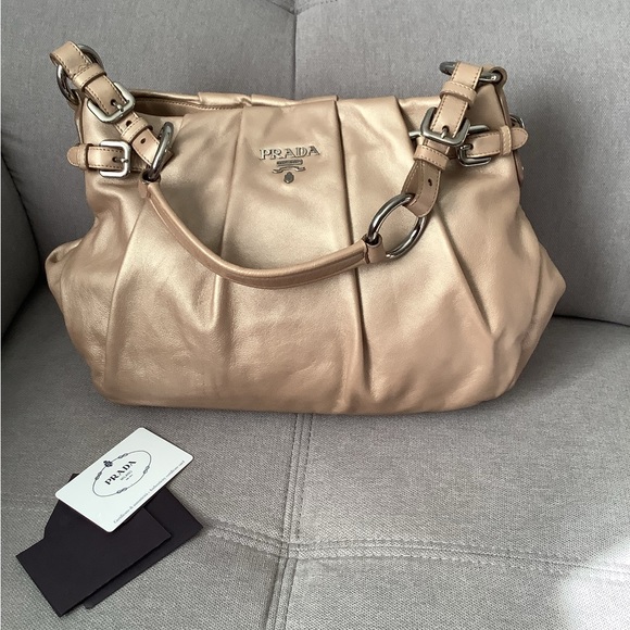 GORGEOUS DRESSY PRADA BAG 🌹🌹🌹 - Picture 3 of 16